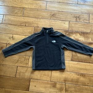 The North Face kids fleece 1/4 zip sweatshirt size Small 7/8